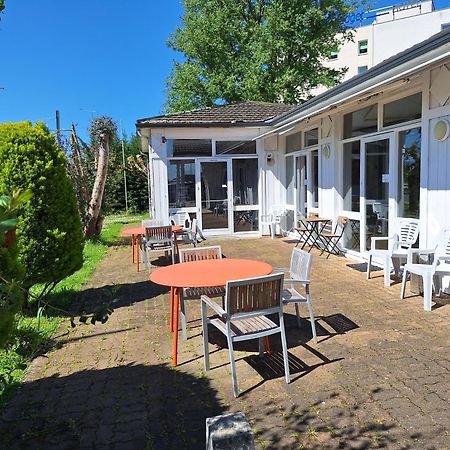 Escale Kennedy Hotel Merignac  Ngoại thất bức ảnh
