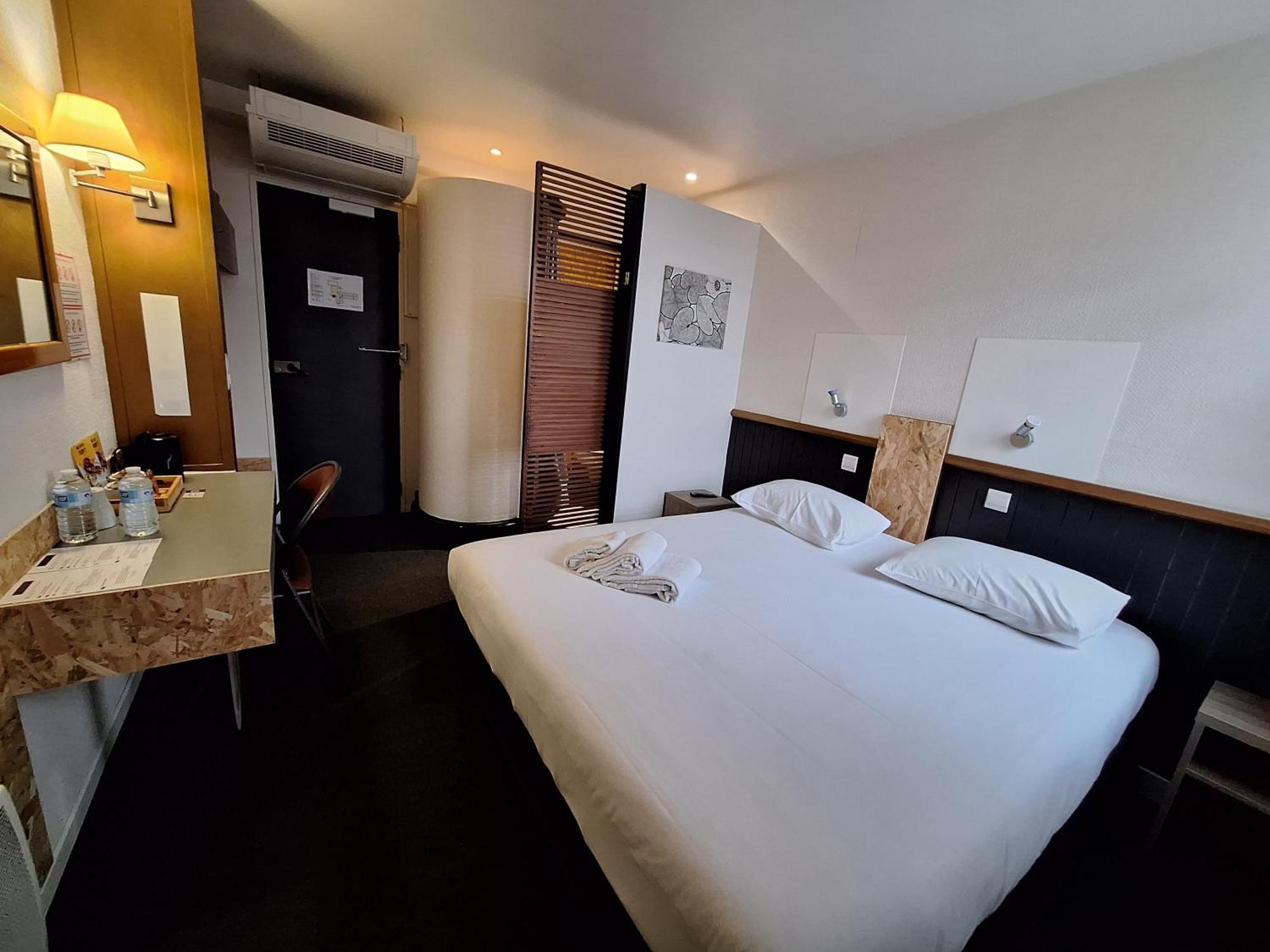 Escale Kennedy Hotel Merignac  Ngoại thất bức ảnh