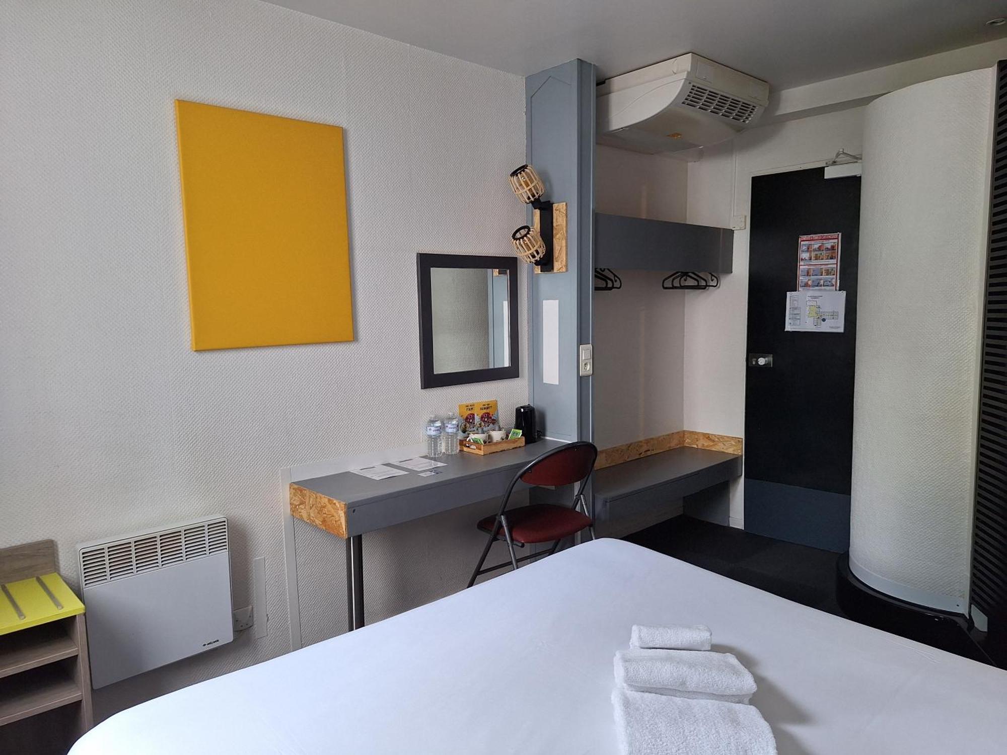 Escale Kennedy Hotel Merignac  Ngoại thất bức ảnh