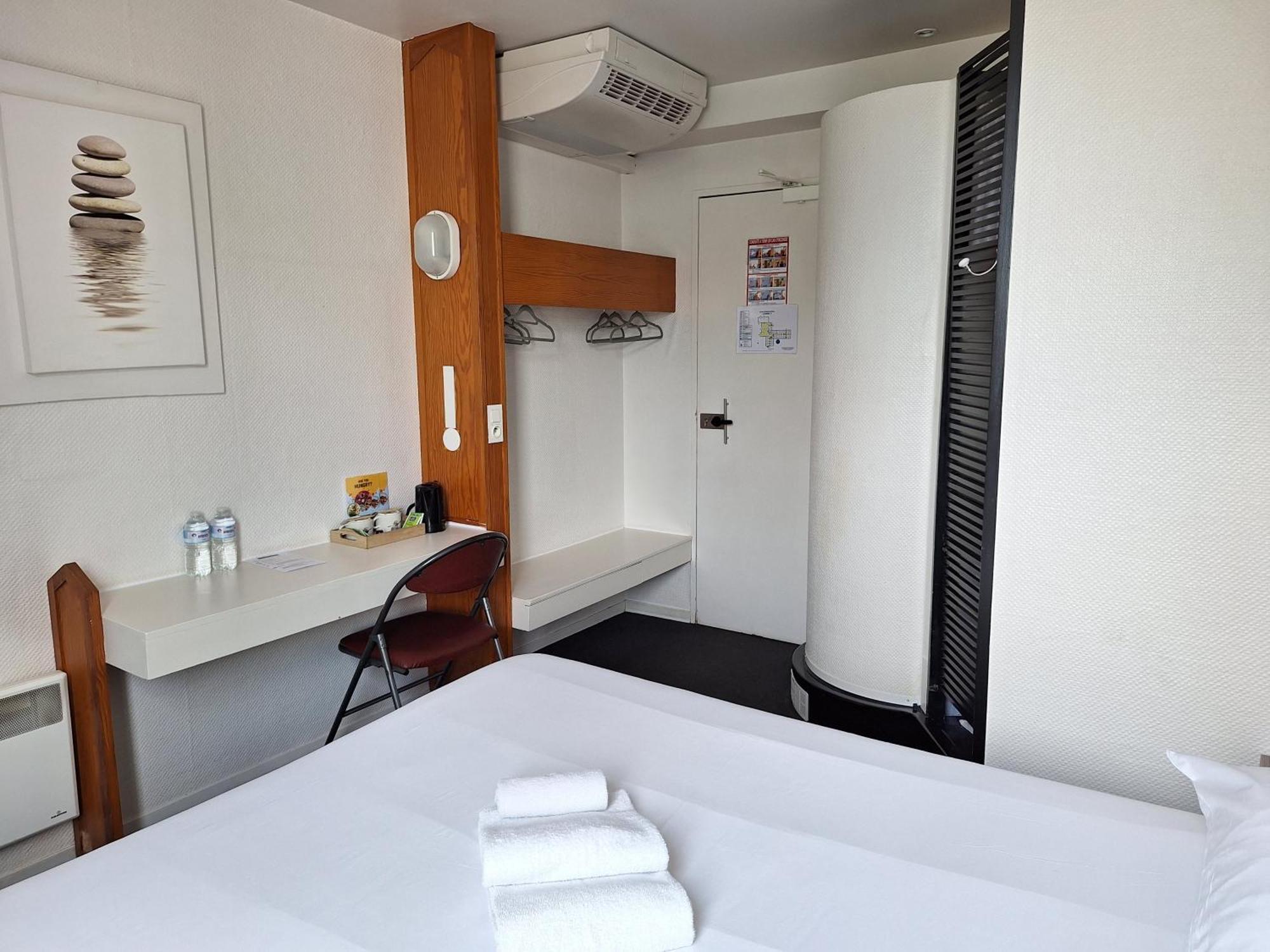 Escale Kennedy Hotel Merignac  Ngoại thất bức ảnh