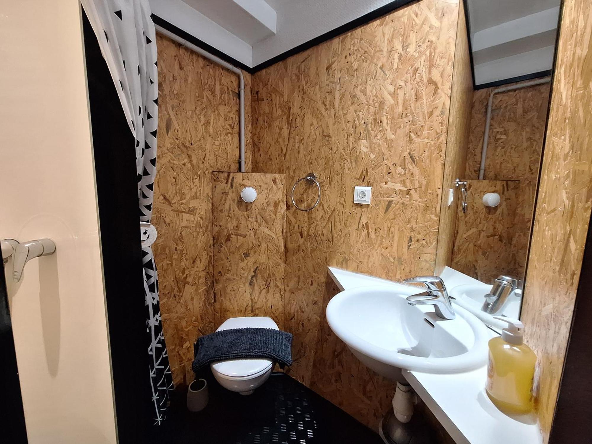 Escale Kennedy Hotel Merignac  Ngoại thất bức ảnh