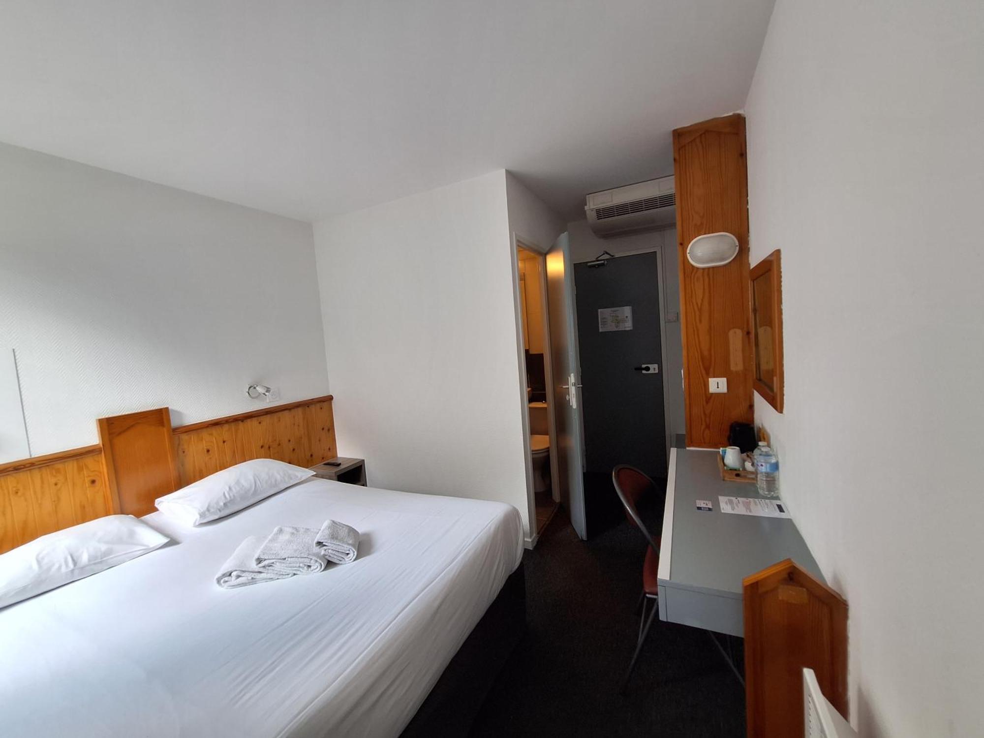 Escale Kennedy Hotel Merignac  Ngoại thất bức ảnh