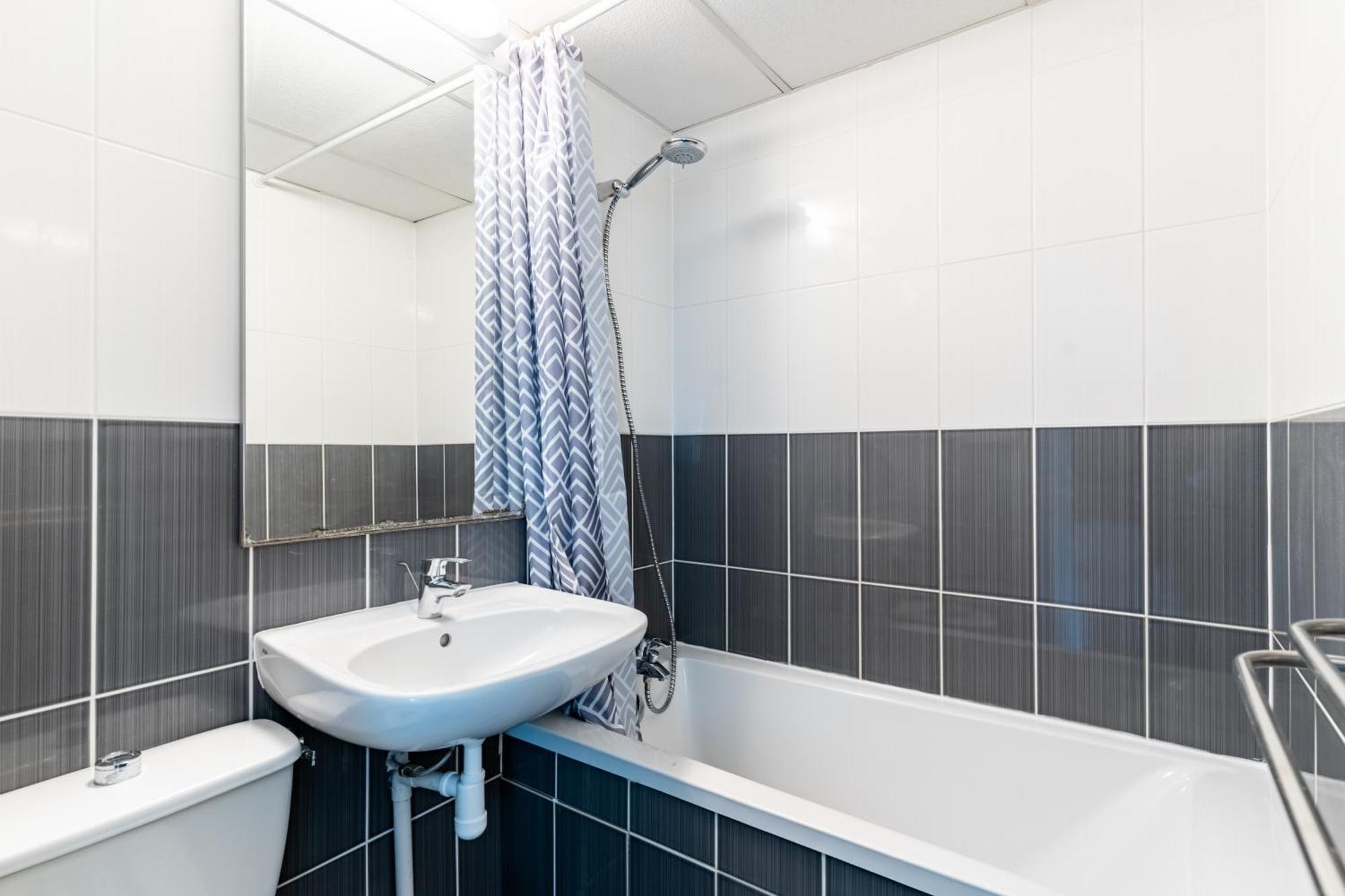 Escale Kennedy Hotel Merignac  Ngoại thất bức ảnh