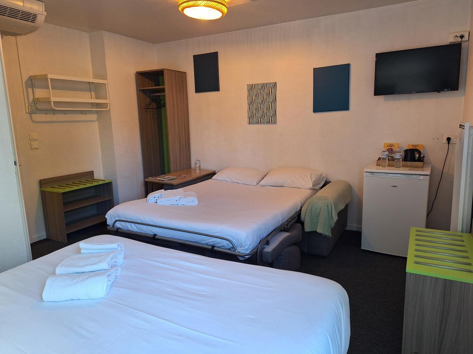 Escale Kennedy Hotel Merignac  Ngoại thất bức ảnh